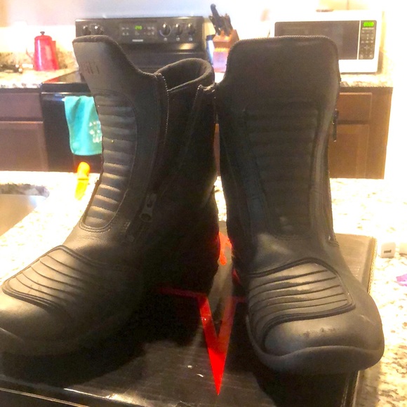 Alpinestars Shoes | Mid Calf Motorcycle Boots for Women Very Comfortable and Well protected. | Color: Black | Size: 9 | Pm-69820001's Closet